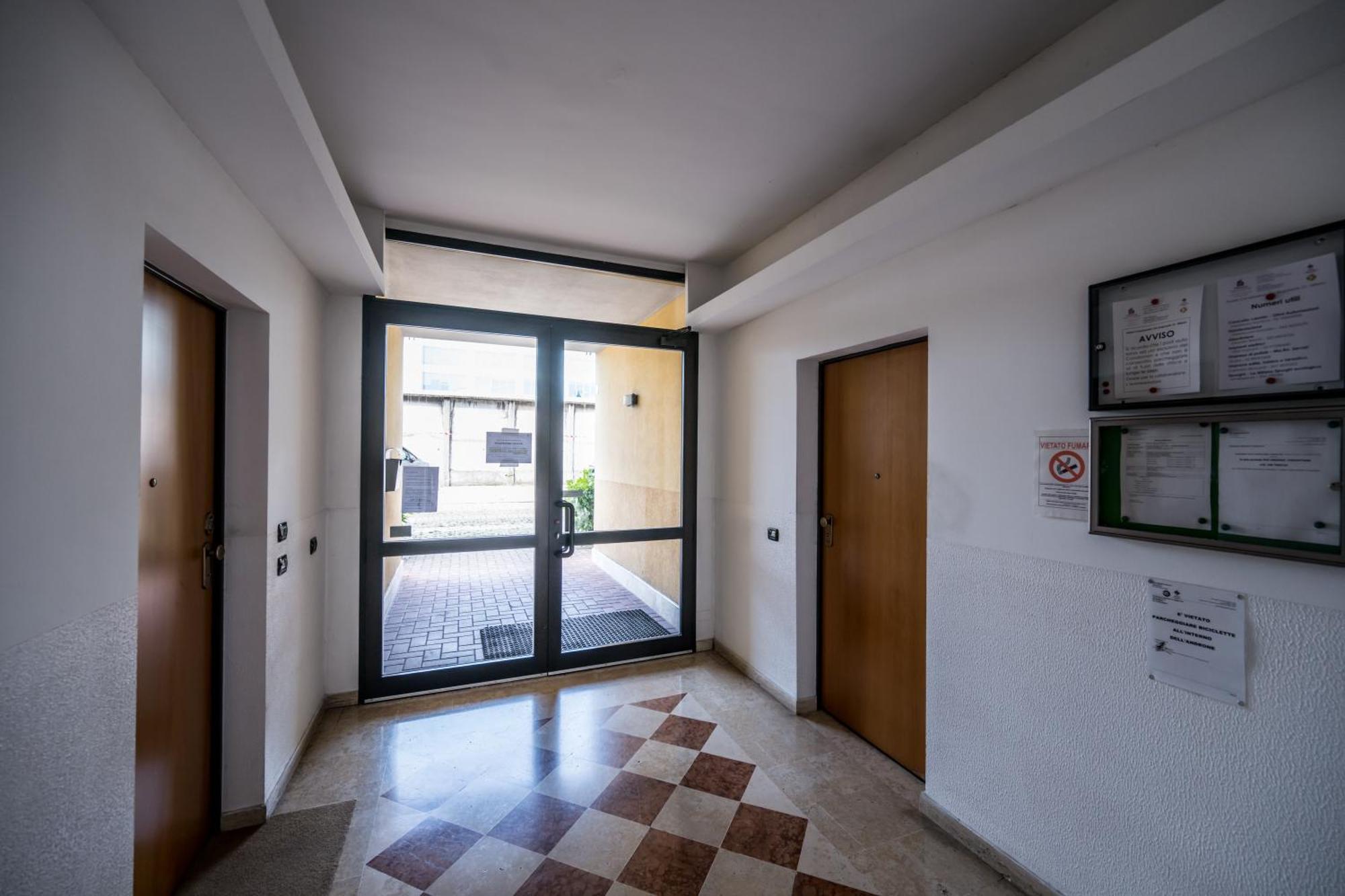 Cozy Suite Rogoredo Apartment Next To The Metro And Train Station Milan Bagian luar foto