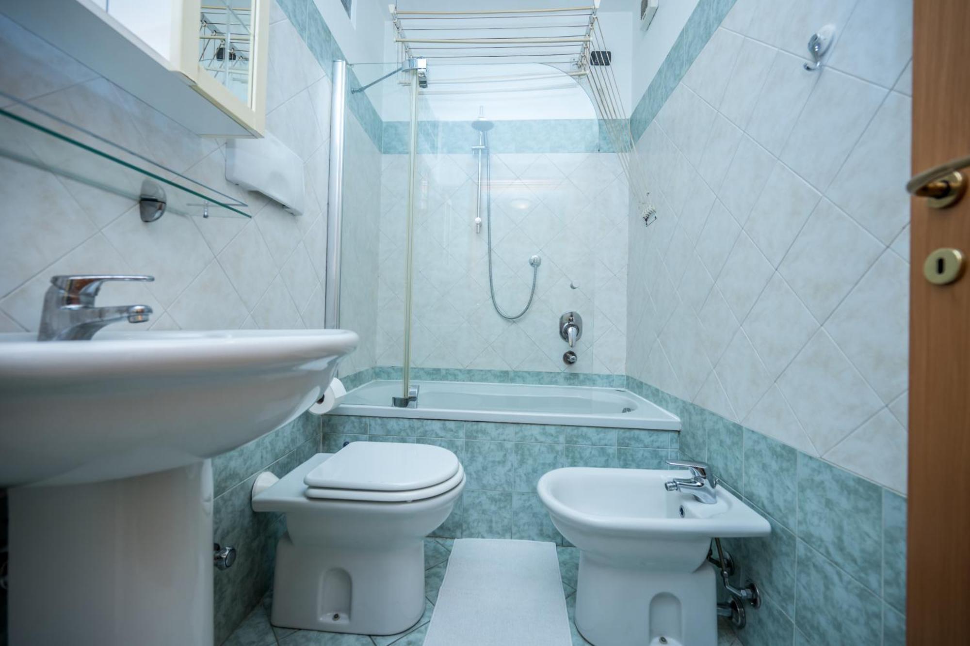 Cozy Suite Rogoredo Apartment Next To The Metro And Train Station Milan Bagian luar foto