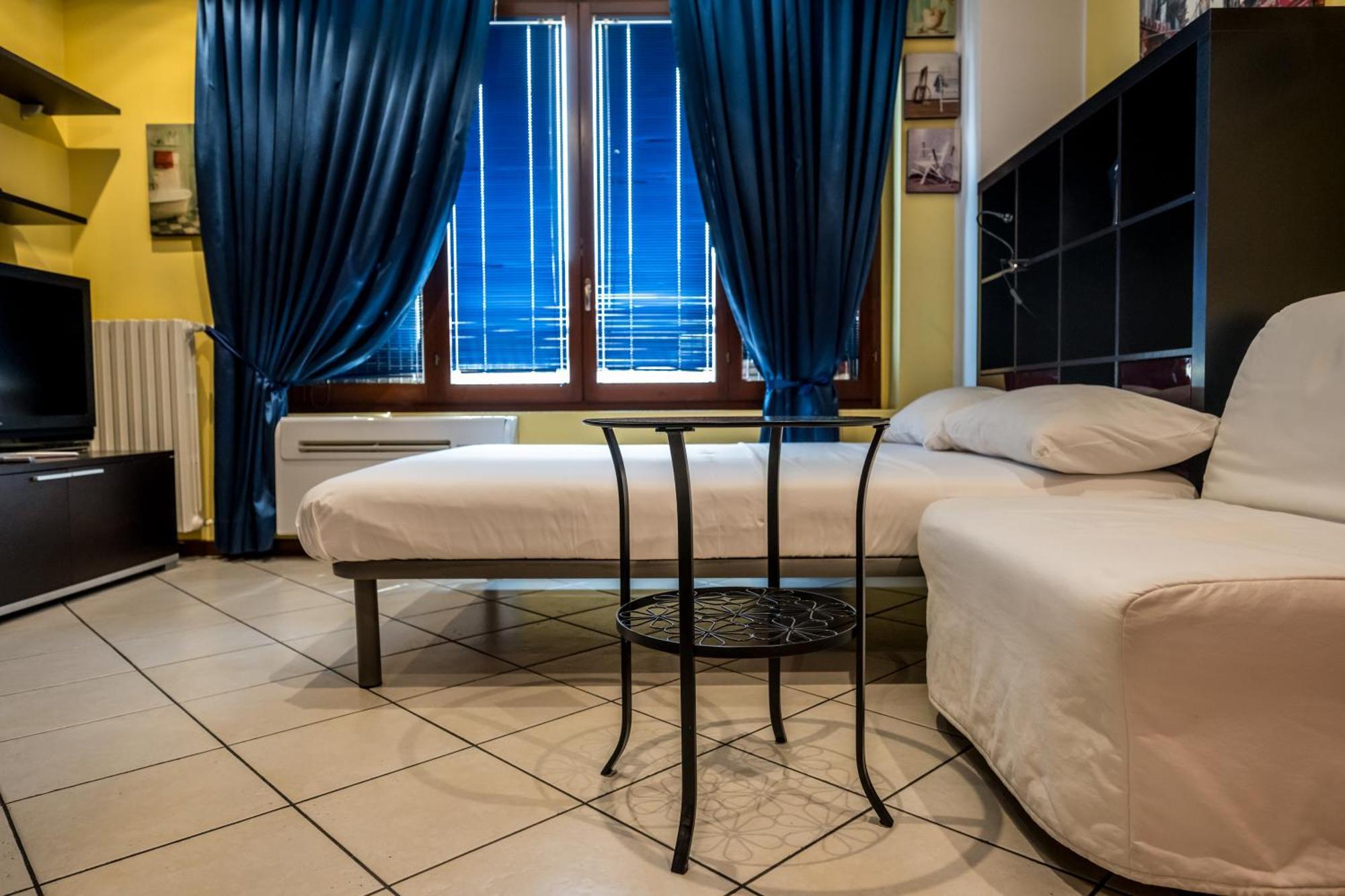 Cozy Suite Rogoredo Apartment Next To The Metro And Train Station Milan Bagian luar foto